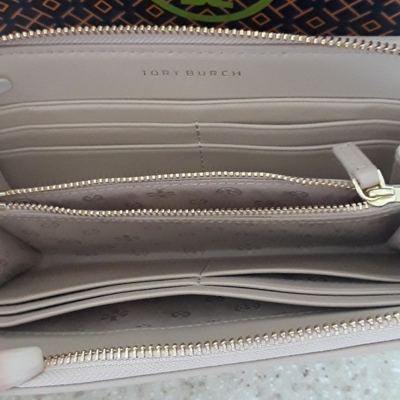 Wallet - Picture 2 of 2